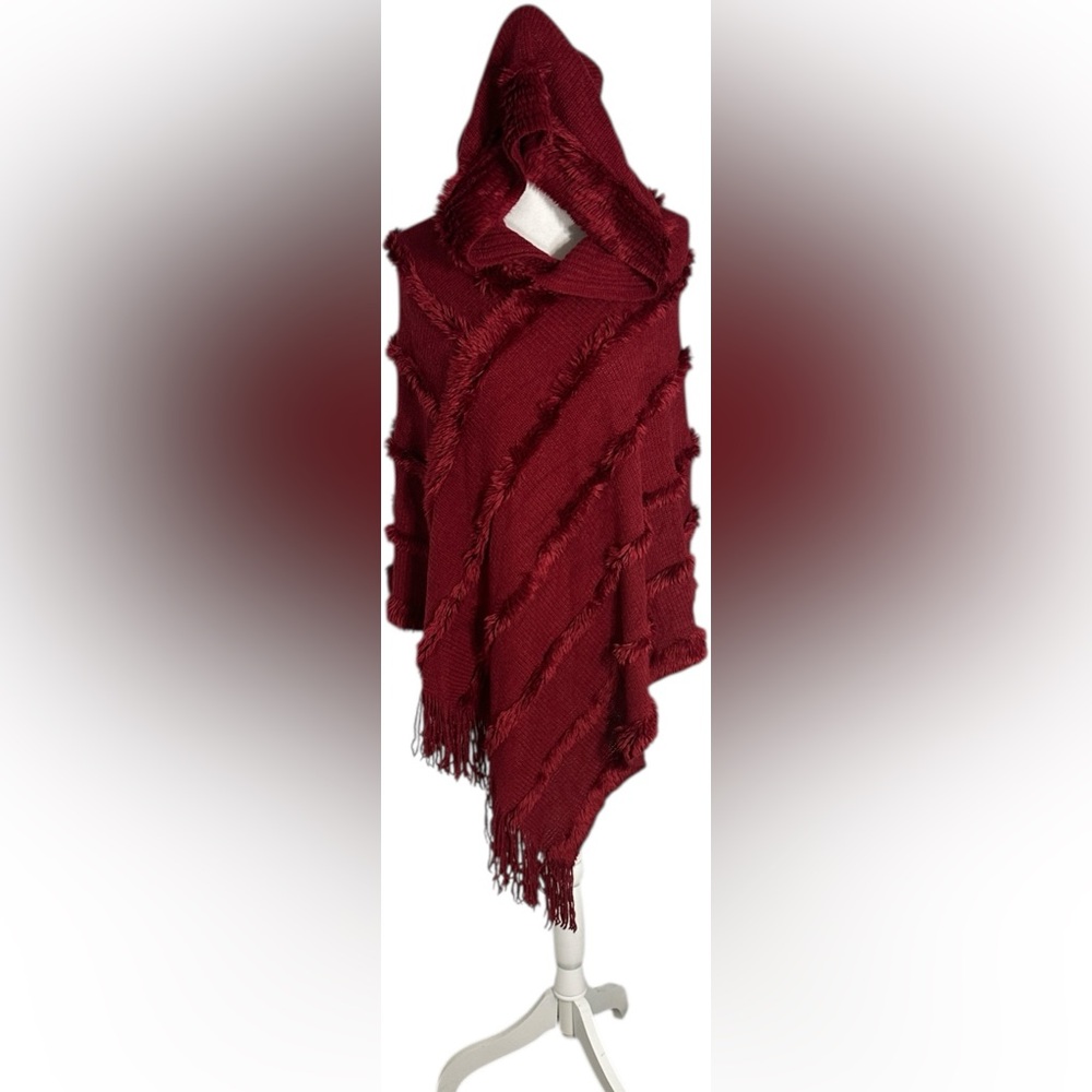 Chic Burgundy Fringed Poncho